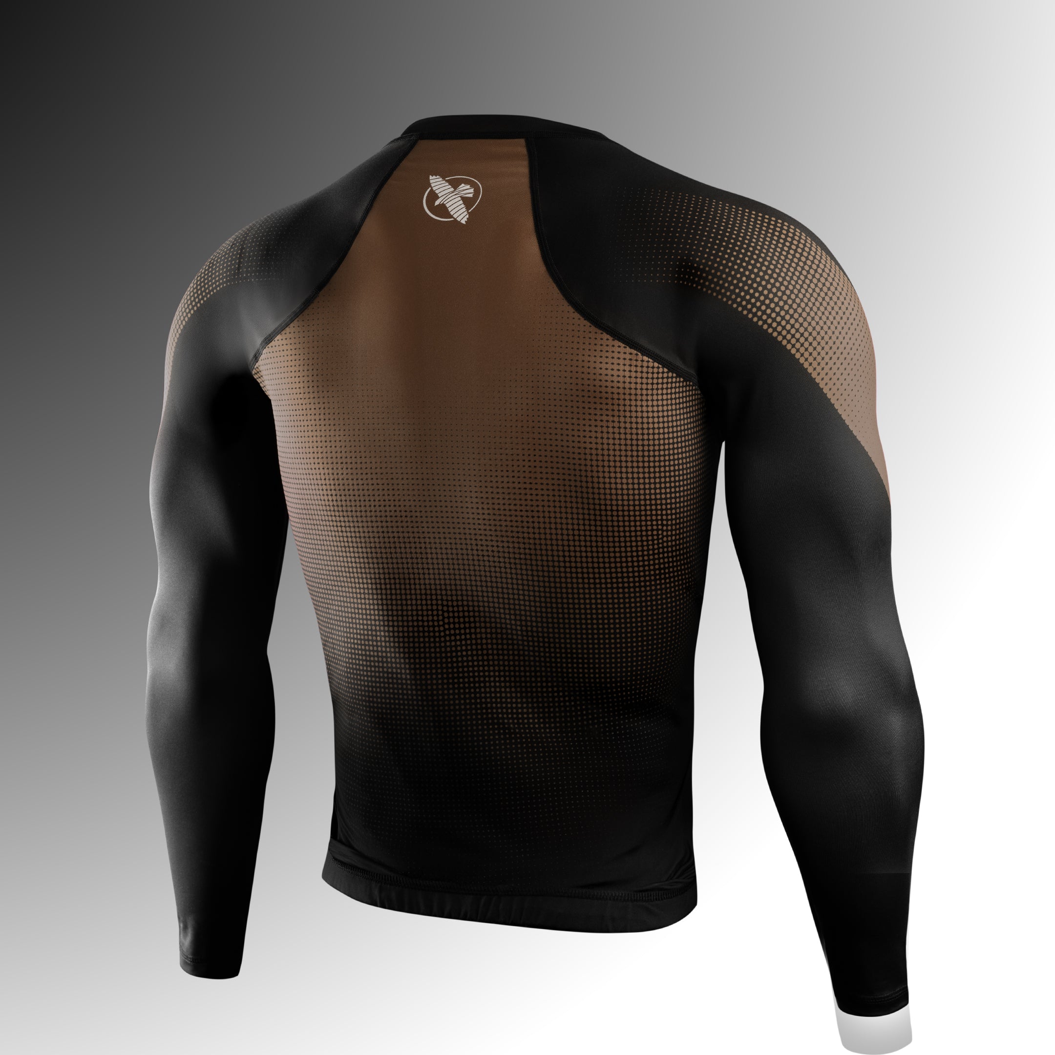 Vista posteriore della rashguard marrone Hayabusa Pro Ranked, girovita antiscivolo in silicone