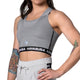 Vista frontale del reggiseno sportivo grigio Hayabusa Crossback con scollo rotondo