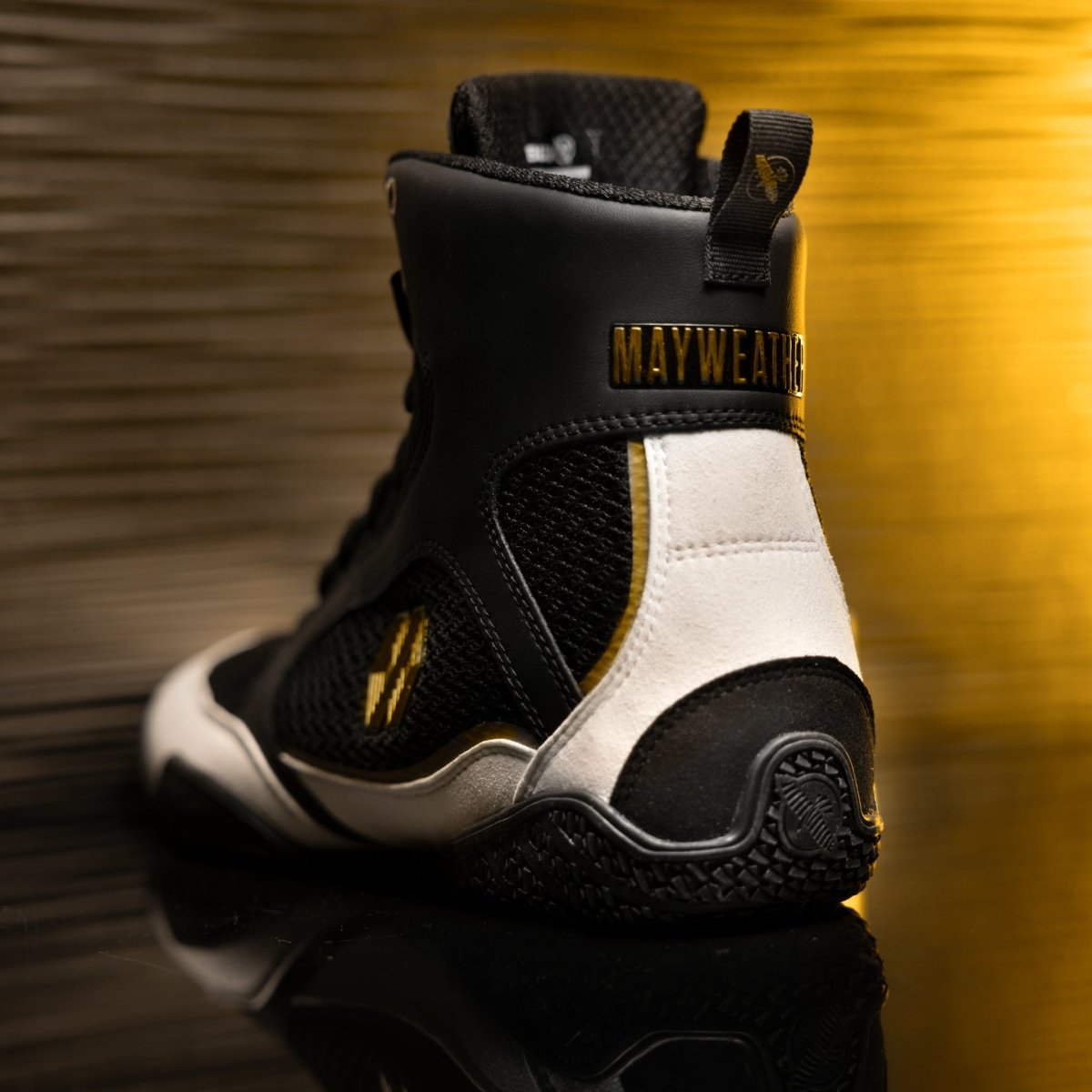 Vue arrière de la chaussure de boxe noire Mayweather Champ avec support de cheville