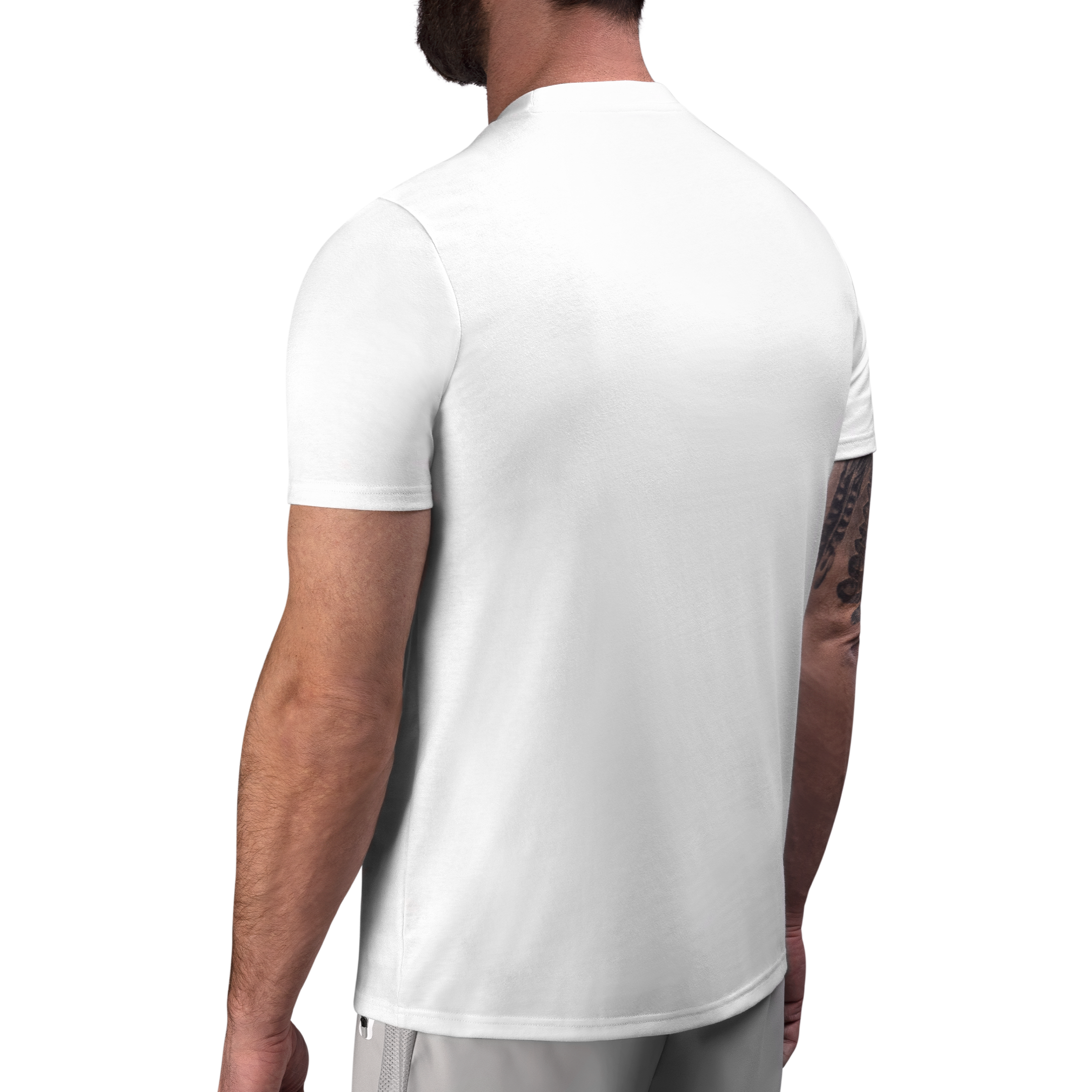 Vista posteriore della t-shirt bianca Hayabusa VIP, taglio atletico e tessuto premium