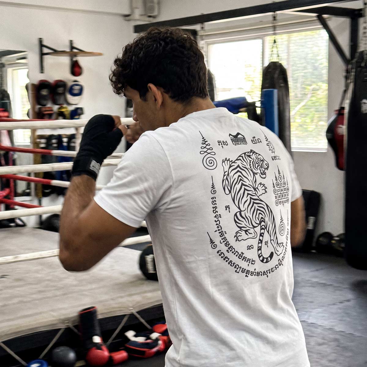 Phantom Tiger Muay Thai Tişörtü - img-6'yı görüntüle